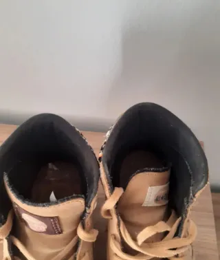 Converse Chuck Taylor. Bordadas.