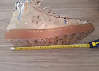 Converse Chuck Taylor. Bordadas.