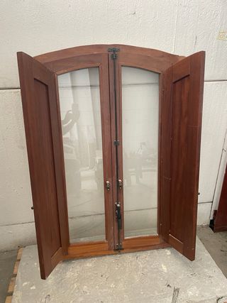 Ventana madera arqueada 130x80cm