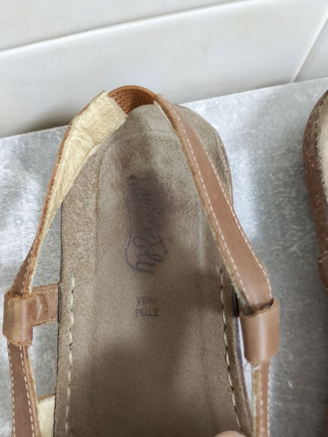 Sandali estivi beige e marrone