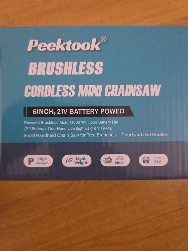 Minimotosierra inalámbrica Peektook