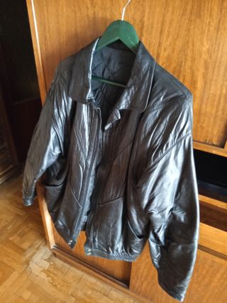 Cazadora cuero negra vintage
