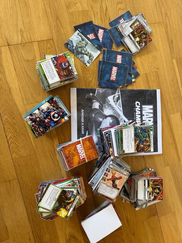 Marvel Champions: Juego de cartas - Lote. 900 cart