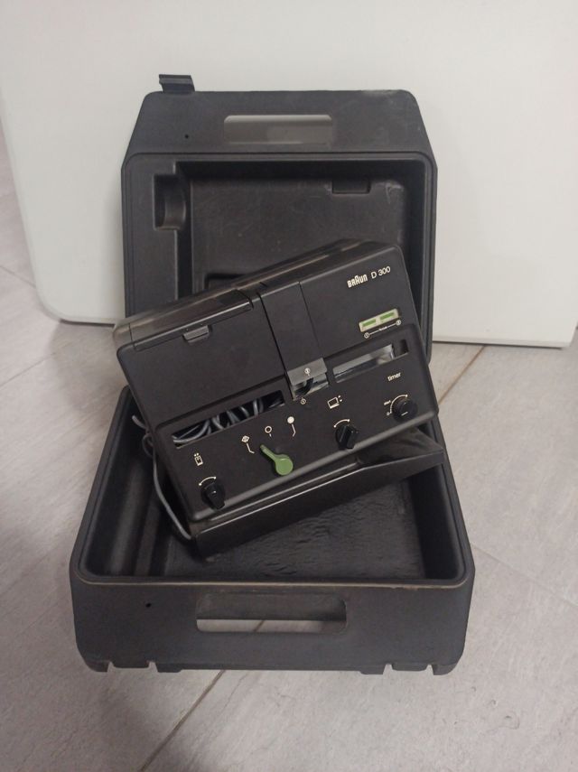 Proyector Braun D 300