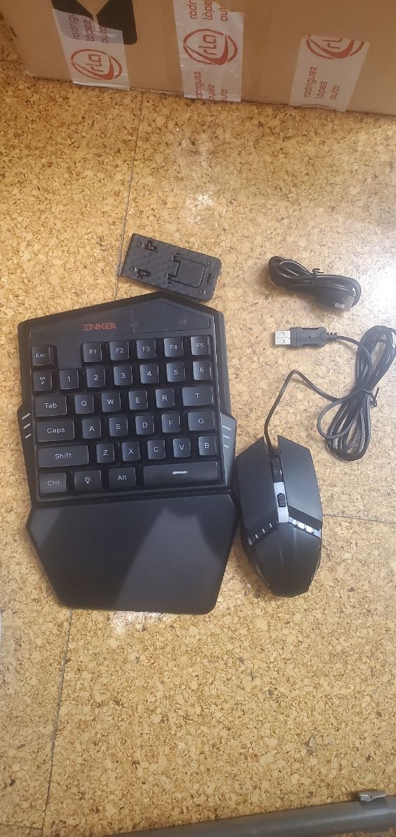 Miniteclado y ratón CNKER gaming