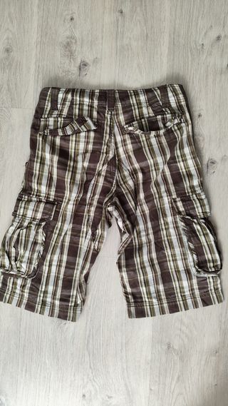 Shorts cargo H&M marrón-verde, talla 30