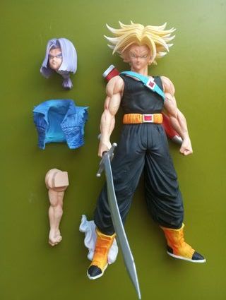 Estatua Trunks 28cm