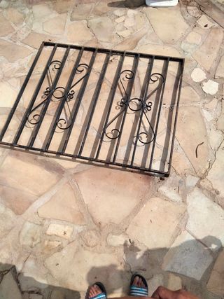 1 Rejas metálica antigua 147 de ancho 120 de alto