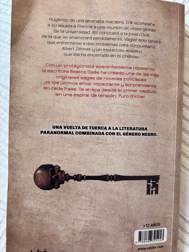 ERIK VOGLER 4: La chica equivocada (Spanish Edi...