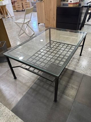 Mesa centro cristal y metal