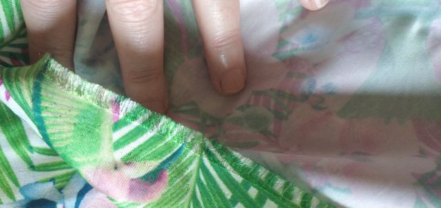 Retal de tela estampada flores-tropical