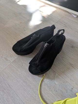 Zapatos plataforma
Sandalias con tacón lima