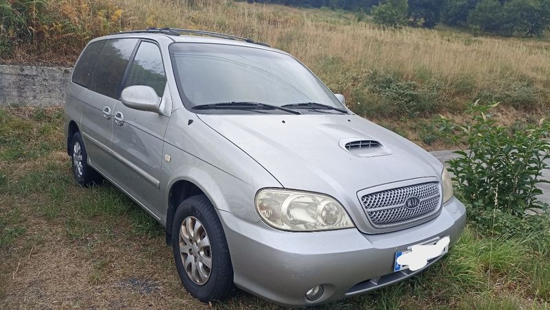 KIA Carnival 2004 - foto 1