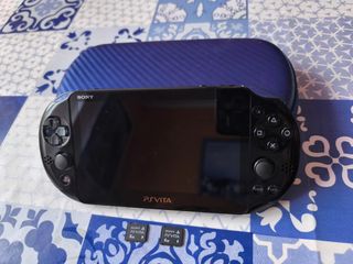 PS Vita Slim (PlayStation Vita) Wifi - Negra