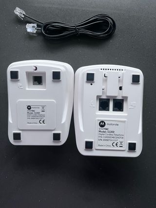 2 Teléfonos inalámbricos Motorola blanco( no pilas