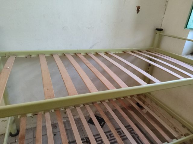 Litera doble metálica