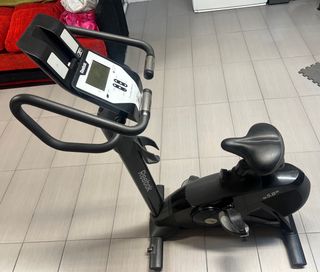Bicicleta estática Reebok B5.8e
