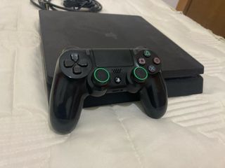 PS4 (PlayStation 4) Slim Negra