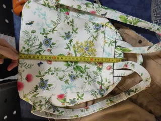 Mochila flores - Blanca
