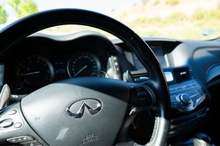 Infiniti Q70 2015
