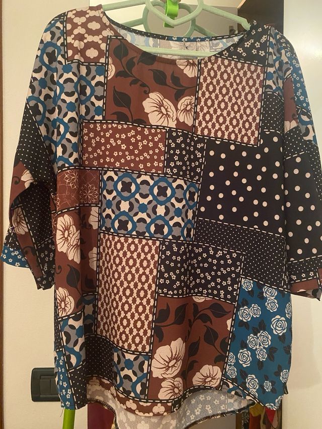 Blusa fantasia patchwork