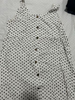 Vestido blanco lunares negros
