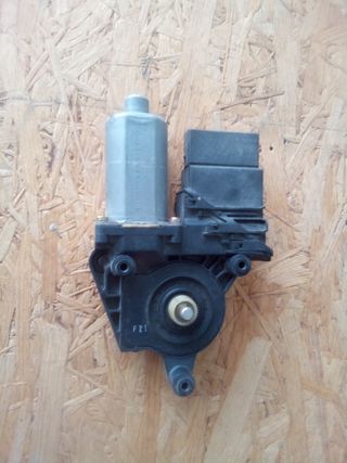 Motor elevalunas Volkswagen 