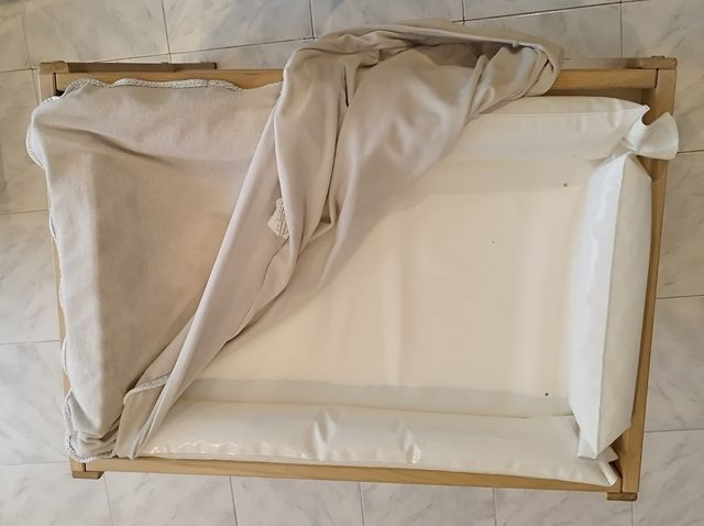 Cambiador bebé Ikea - Madera