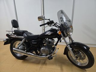 Suzuki Marauder - Moto