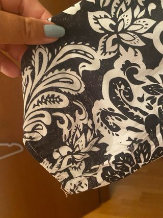 Blusa fiori nianca e nera in viscosa