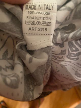 Blusa fiori nianca e nera in viscosa