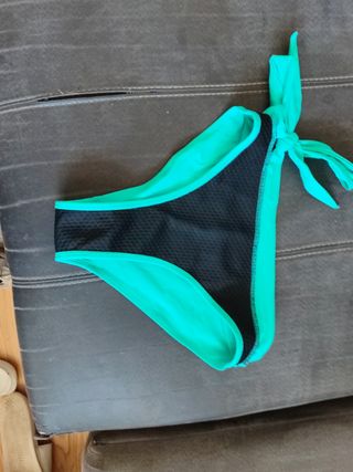 Braga bikini turquesa