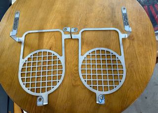 Rejillas Renault 4L Protector de focos delanteros 