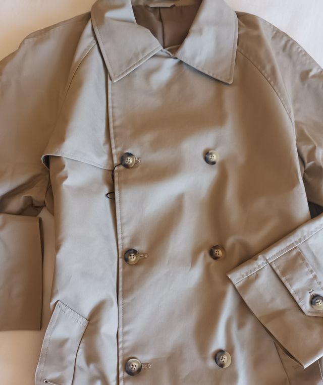 Gabardina beige Zara impermeable