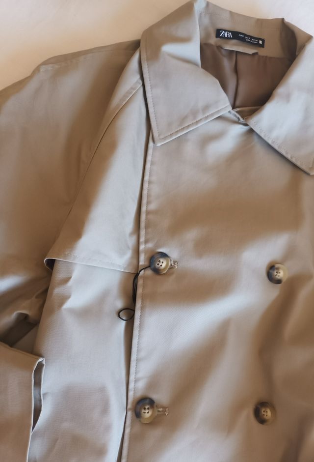 Gabardina beige Zara impermeable