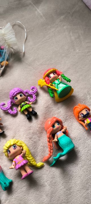 10 Muñecas y Accesorios Pinypon