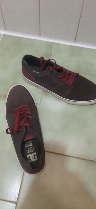Zapatillas DC marrón-rojo