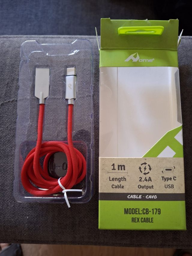 Adattatore da auto USB OME 4 più cavo di ricarica