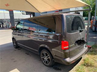 Volkswagen Caravelle 2011