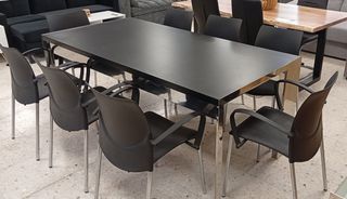 Mesa despacho o reuniones + 8 sillas