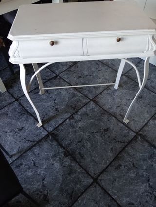 Mesa vintage blanca metal y madera