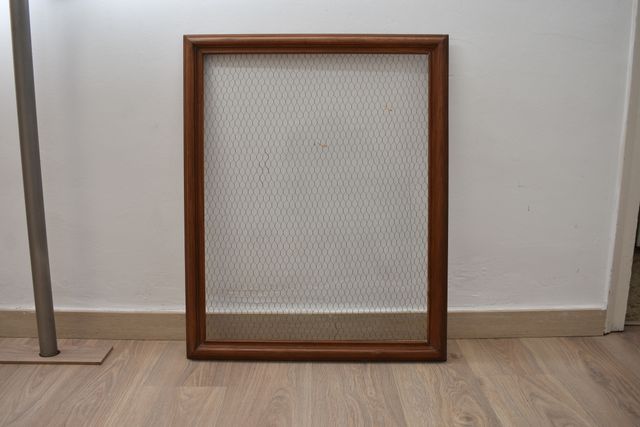 Marco rejilla madera metal