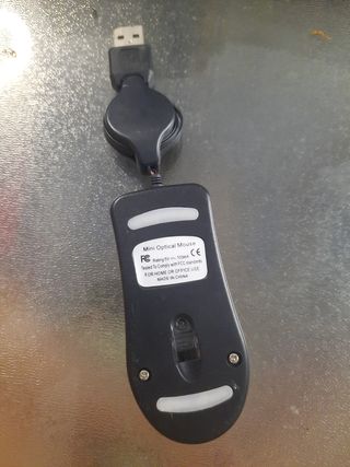 Ratón USB retráctil
