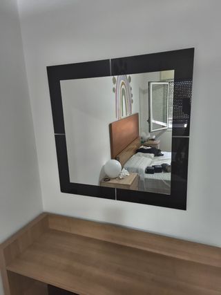 Cómoda con espejo - Dormitorio