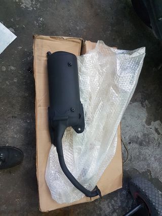 Escape Honda Spacy 125 nuevo