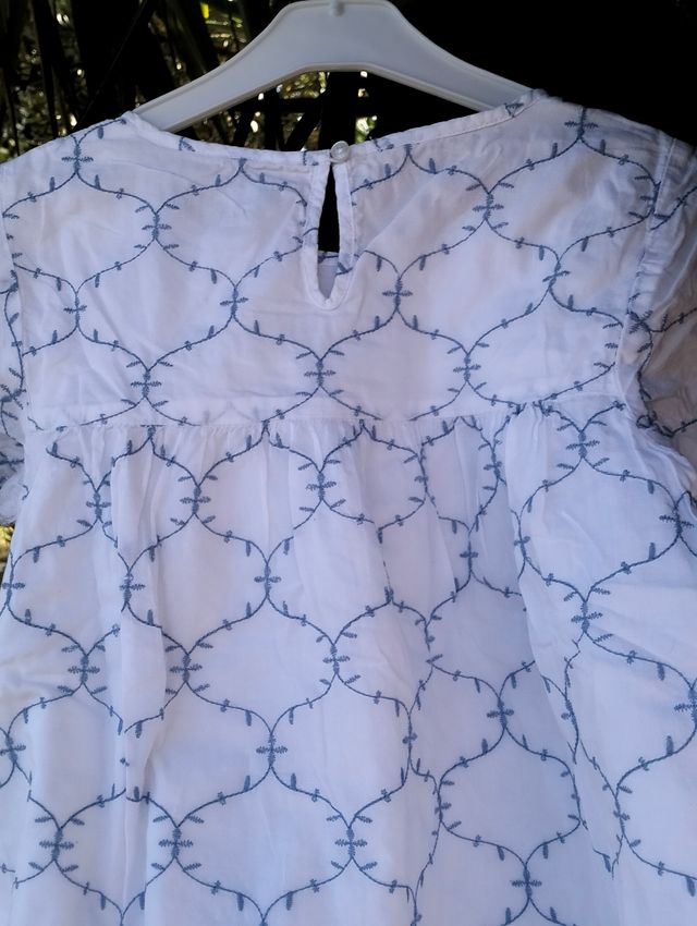 Blusa Benetton branca c/azul - 10 anos