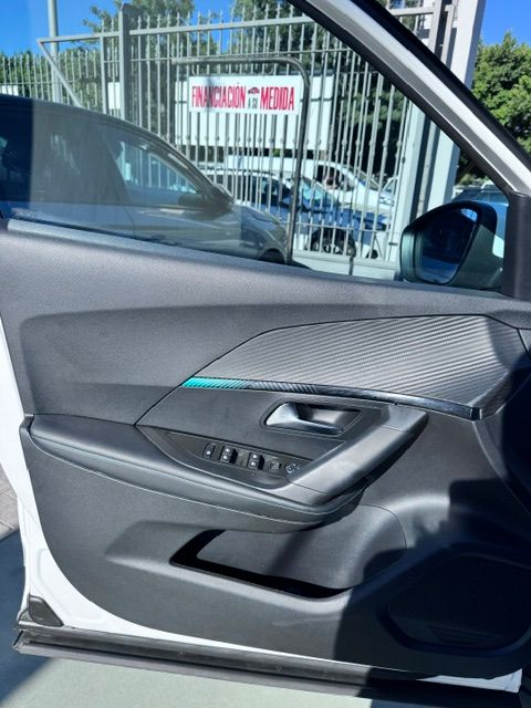 Peugeot 2008 2021