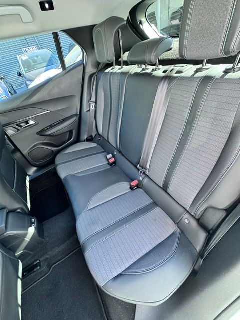 Peugeot 2008 2021