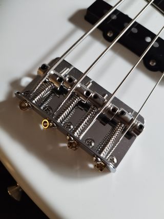 Bajo Fender Jazz Bass RW Blanco