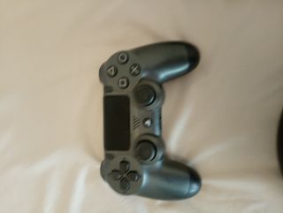 PS4 (PlayStation 4) Slim - Edición Limitada